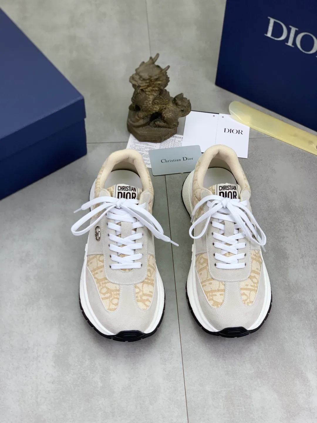 Men's Men's Shoes💰P440💰[New Style]🆘[Dior] 2025 Dior Original Lace-up Low-top Men's Shoes Classic casual shoes 🔥This model is the official classic model, with high quality and made by famous original designers. It is made of high-quality cowhide with original materials➕comfortable and breathable mesh lining➕pigskin insole. The perfect last shape and generous and fashionable design have attracted many consumers and are suitable for drivers to drive🚗. What you want is the best quality in the market. Color: seven colors. Code number: 38--44 (45 46 customized)